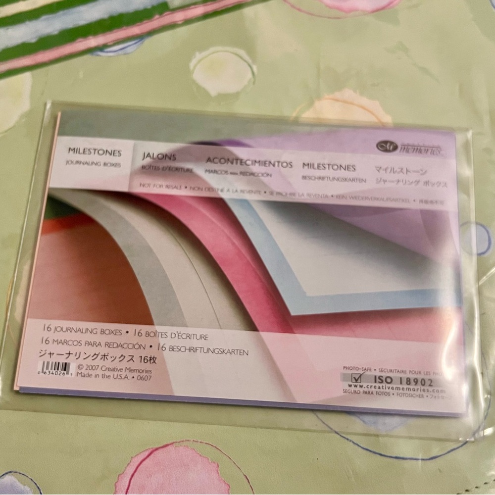 Green PicFolio Milestones Album with Colorful Dots by Creative Memories - Picture 6 of 6